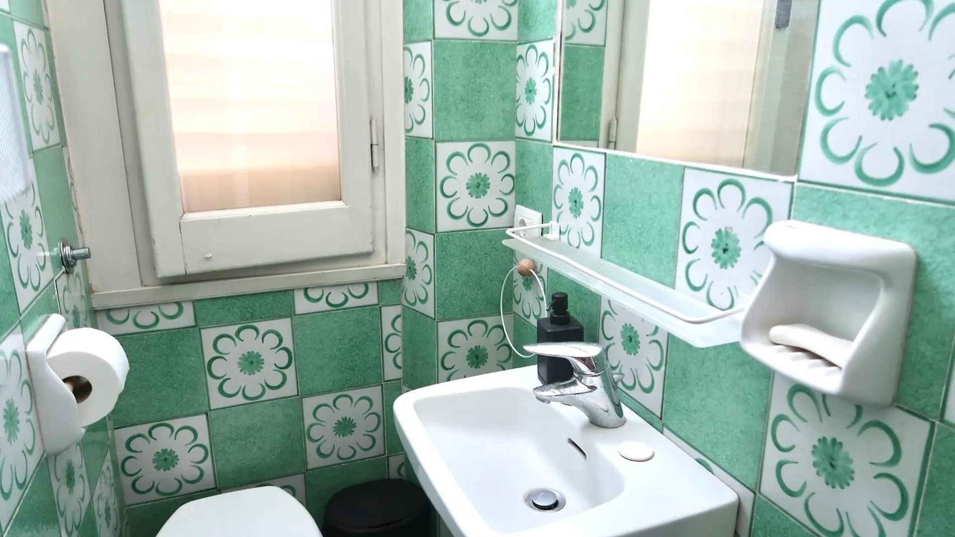 Affittacamere Cozy Esthers Room S With Balcony Firenze